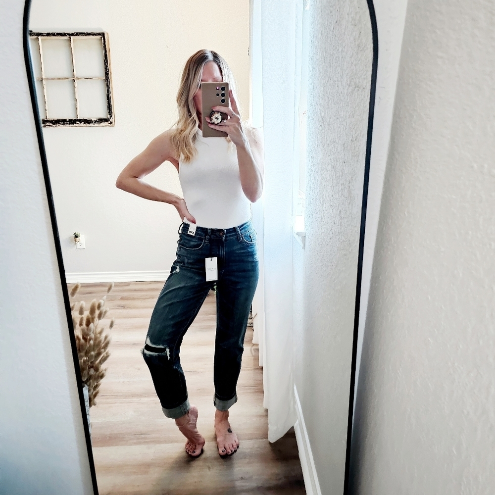 Judy Blue High Rise Patched Knee Boyfriend Jeans Size 0/24 - Picture 6 of 17